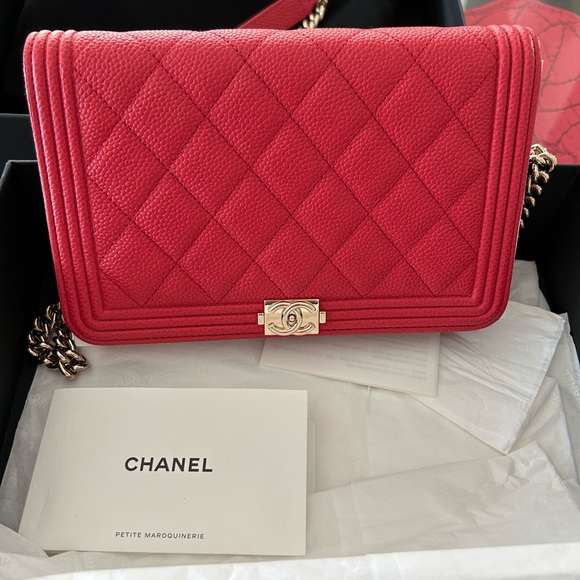 Chanel Boy WOC new condition - Picture 13 of 16